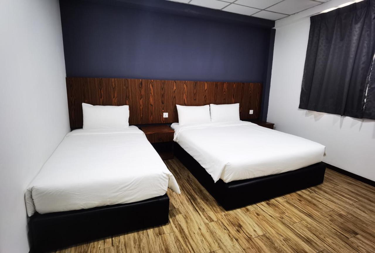 Hotel 3-plus